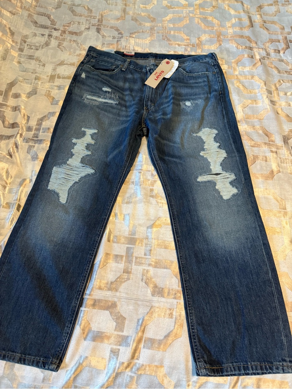 Levi's Men's Blue Distressed Straight Jeans